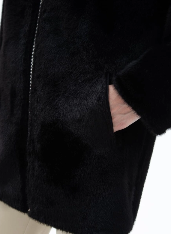 Женская двухсторонняя дубленка из эко кожи с капюшоном