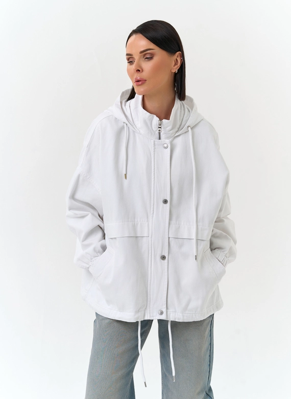 Женская джинсовая куртка с капюшоном