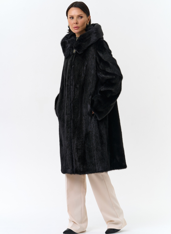 Черная норковая шуба с капюшоном