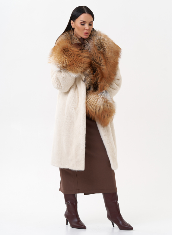 Норковая шуба с отделкой из меха лисы