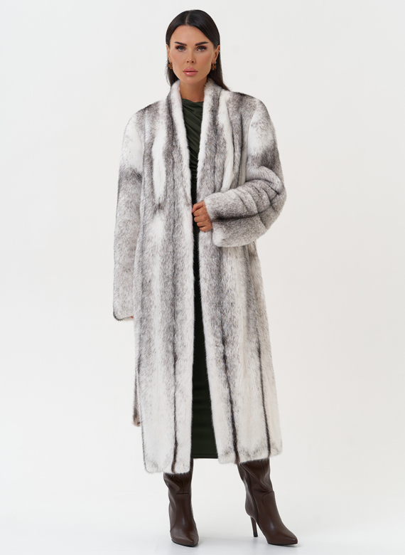 Длинная шуба из норки крестовки