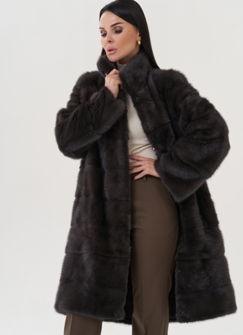 Шуба из норки с воротником стойка