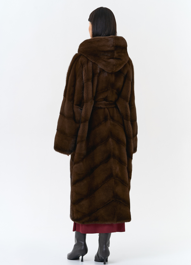 Шуба из меха норки с капюшоном модель № 31985 в кредит