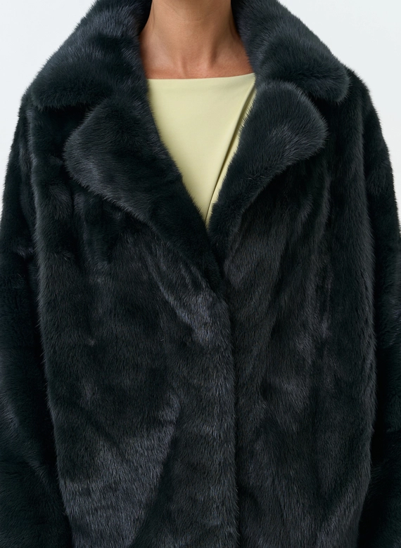 Женская шуба из меха норки с английским воротником фото