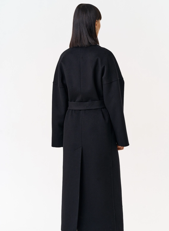 Женское пальто с воротником шаль