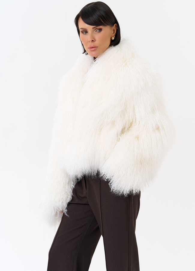 Белая шуба из ламы модель № 31038 универмаг малина