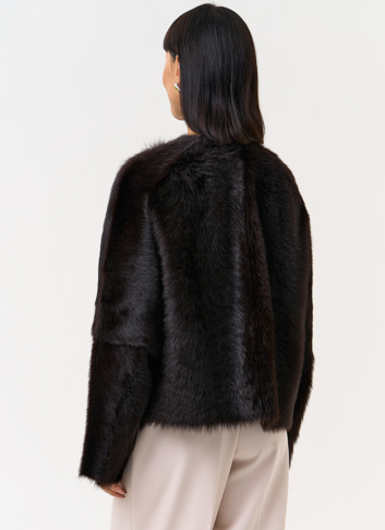 Женская натуральная дубленка в коричневом цвете